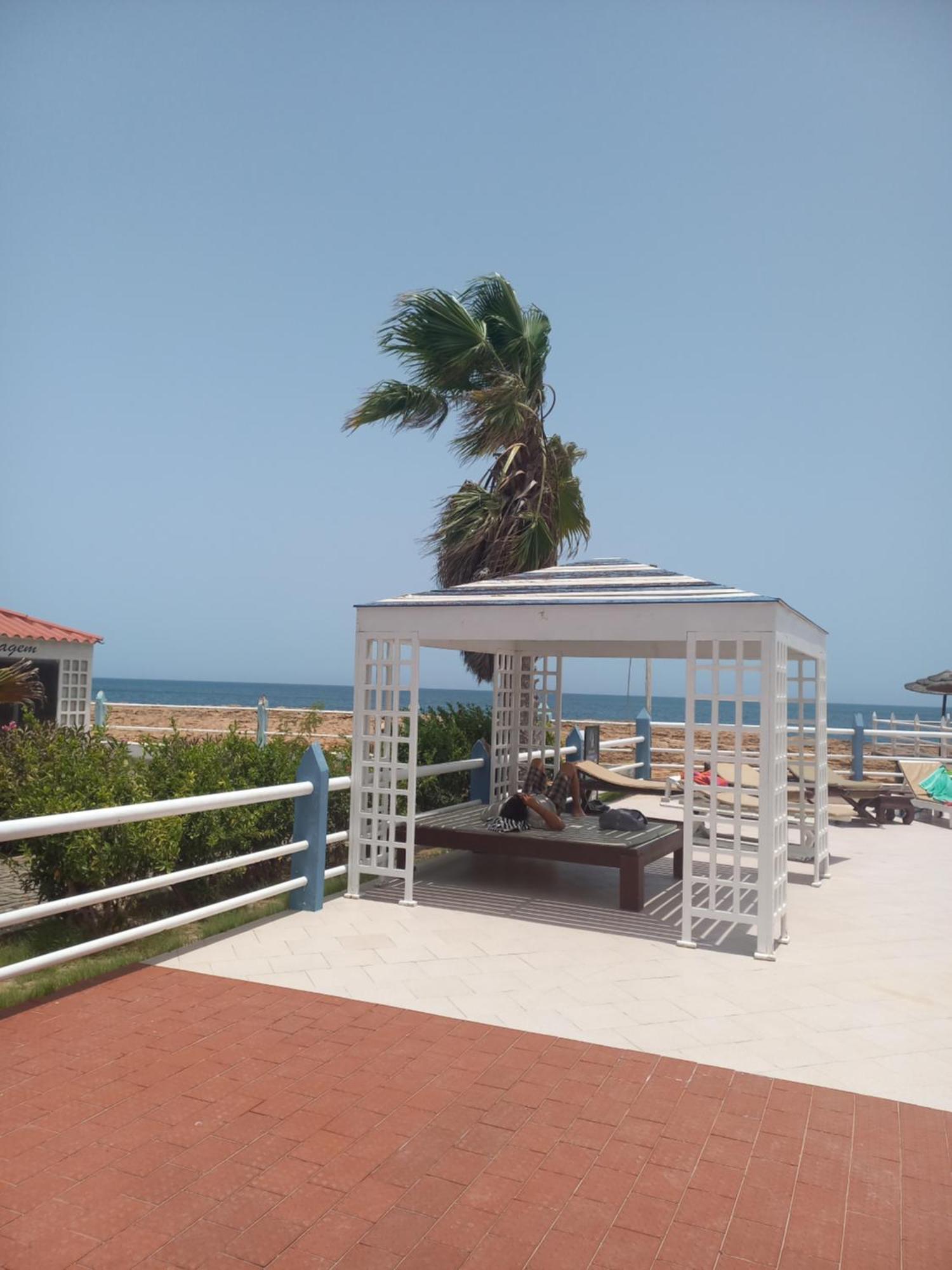 Vivenda Ronnie Apartment Beirona Bagian luar foto